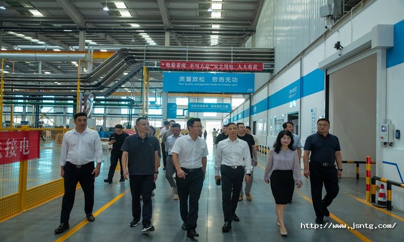 1724812553550545lSgr.jpg AR1I5921.jpg